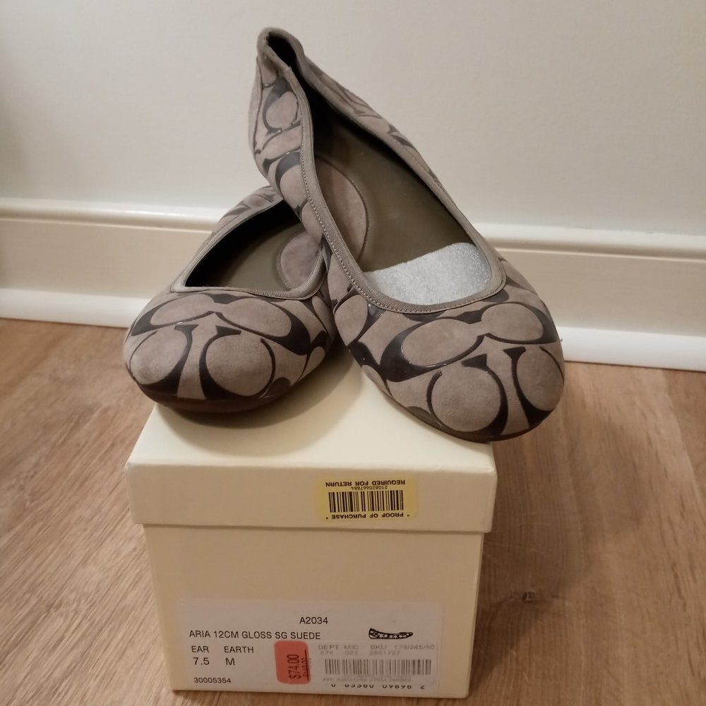 Coach brown ballet flats/dark brown C's - Picture 10 of 15